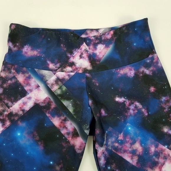 Onzie leggings multicolor galaxy print cropped length activewear women's sz S/M - Picture 5 of 8